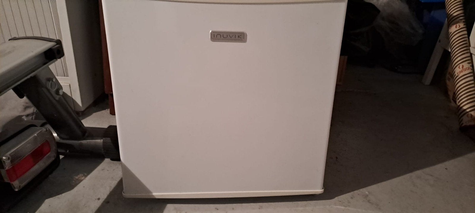 Kleine diepvries ideaal voor op kot., Elektronische apparatuur, Gebruikt, Minder dan 85 cm, Minder dan 60 cm, Vrijstaand