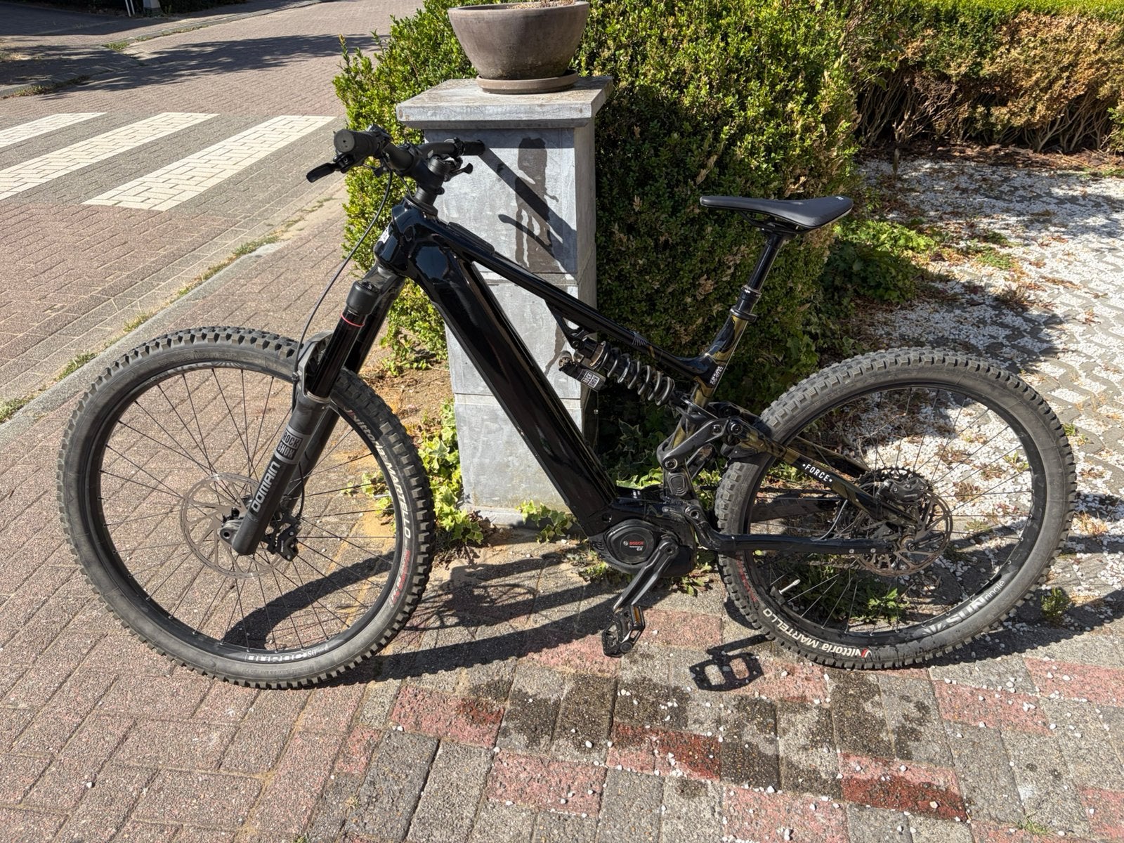 Vend vtt tout suspendu, Enlèvement, Comme neuf