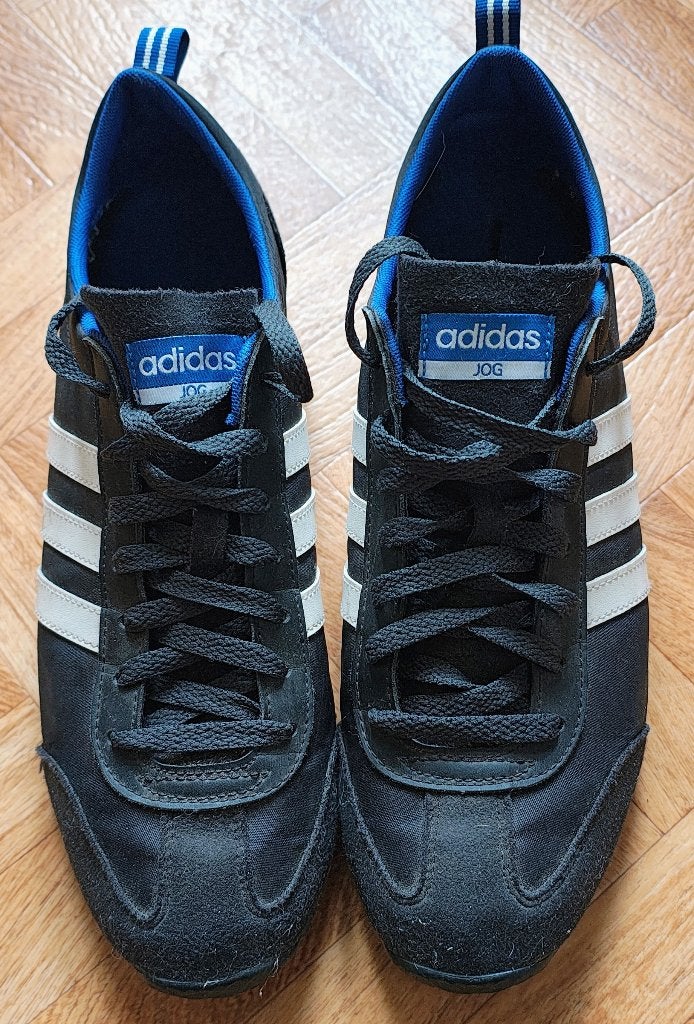 Chaussures de sport Adidas VS Jog, Sports & Fitness, Adidas, Course à pied, Enlèvement ou Envoi, Chaussures de course à pied