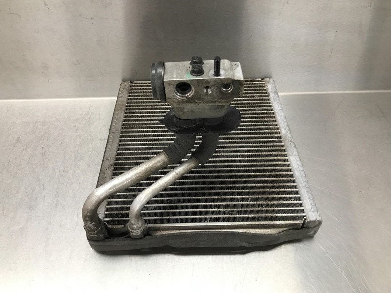 AIRCOVERDAMPER Kia Sportage (SL) (|SPORTAGE|), Dhr. M. Roggen, Marinus@Japoto.nl, Stadsweg 37 37
9917 PV  WIRDUM GR., NL, Gebruikt