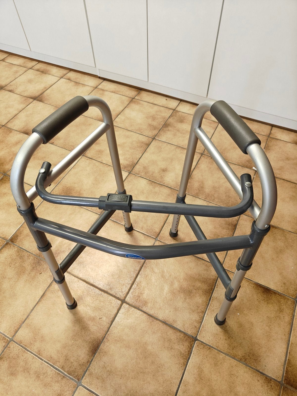 Opvouwbaar looprek, Diversen, Looprekken, Ophalen, Lichtgewicht, Gebruikt