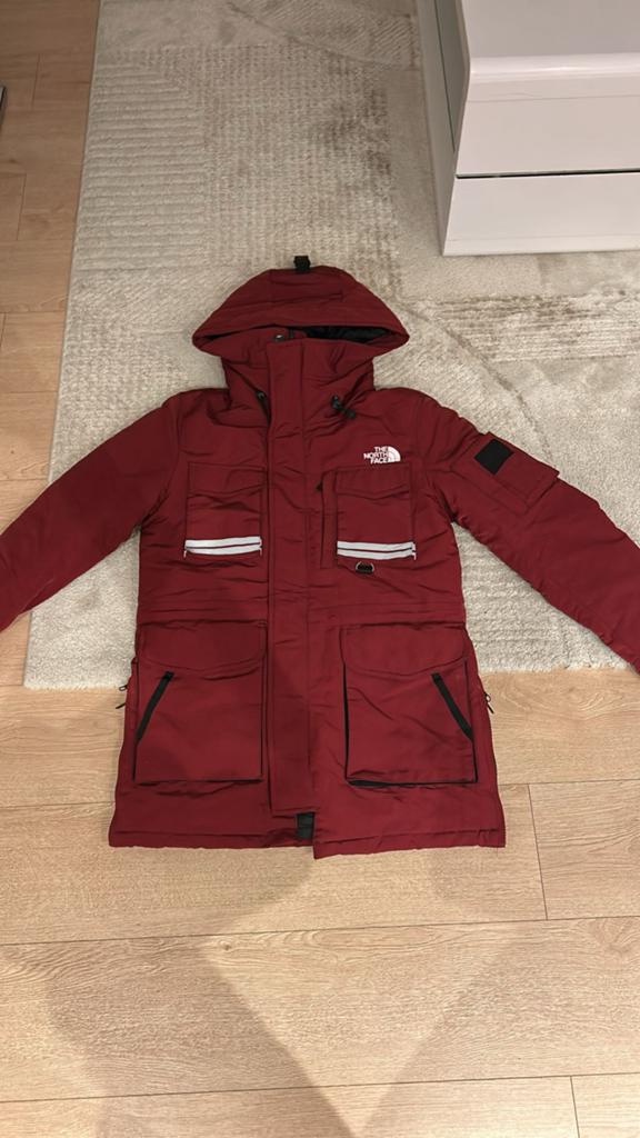 Doudoune tnf rouge, Vêtements | Hommes, Enlèvement, Comme neuf, Taille 48/50 (M), Rouge