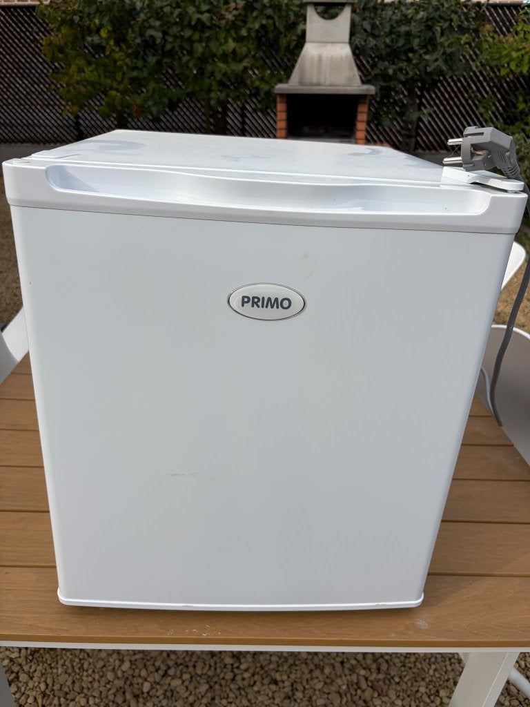 PRIMO mini frigo - MOD PR114FR, Elektronische apparatuur, Minder dan 75 liter, Ophalen, Gebruikt, Zonder vriesvak