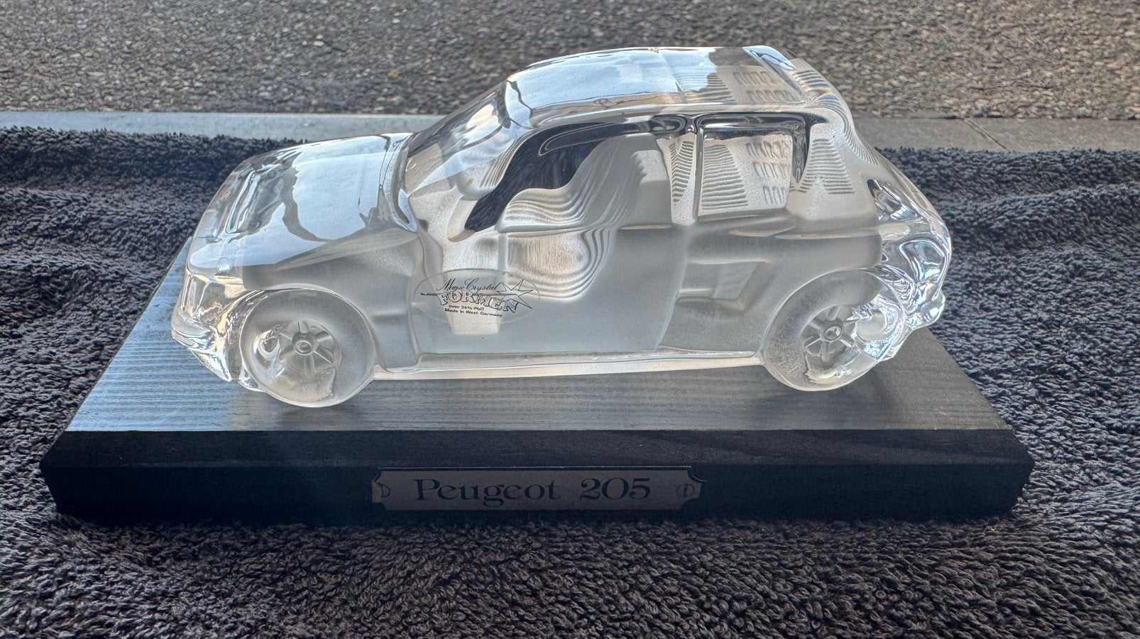 Magic Crystal - Peugeot 205, Hobby & Loisirs créatifs, Voitures miniatures | 1:43, Enlèvement, Comme neuf, Voiture, Autres marques