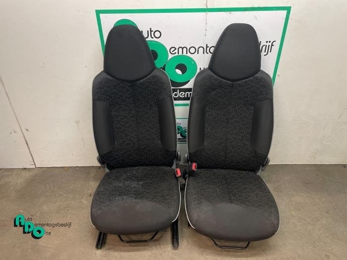 Bekleding Set (compleet) van een Peugeot 107 (107 05-), Gebruikt, -, -, Ophalen of Verzenden
