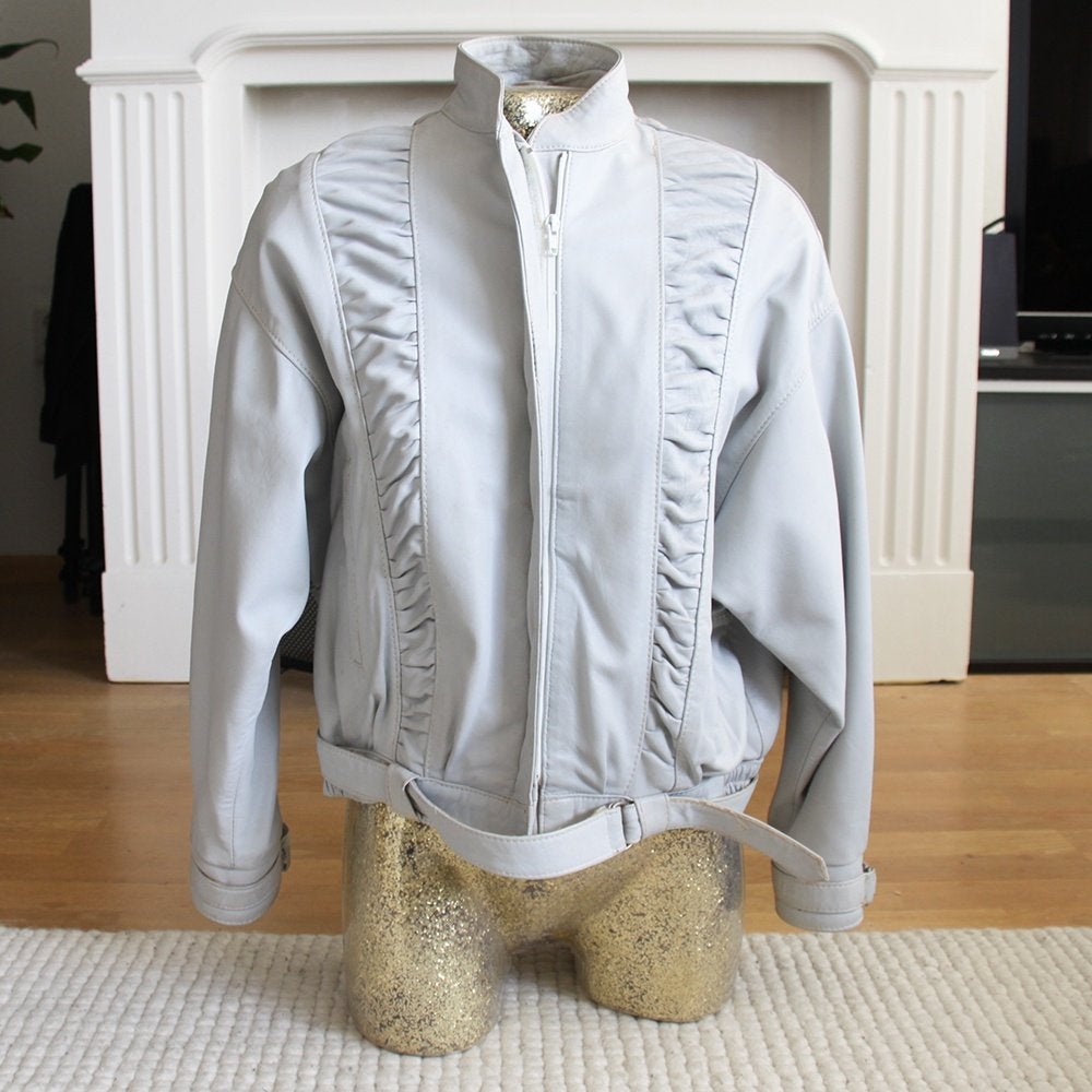 Exclusief Vintage Lederen Miss Cambridge Jas (Maat 38) €75,-, Kleding | Dames, Maat 38/40 (M), Overige kleuren, Verzenden, Miss Cambridge