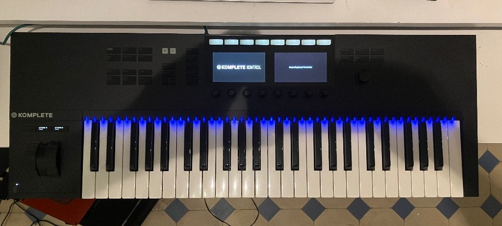 Clavier MIDI Komplete Kontrol S49 MK2, Muziek en Instrumenten, Midi-apparatuur, Ophalen, Zo goed als nieuw