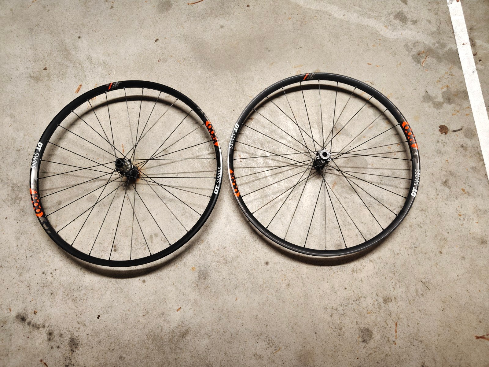 Voor & achterwiel Dt Swiss 12 speed sram, Fietsen en Brommers, Ophalen
