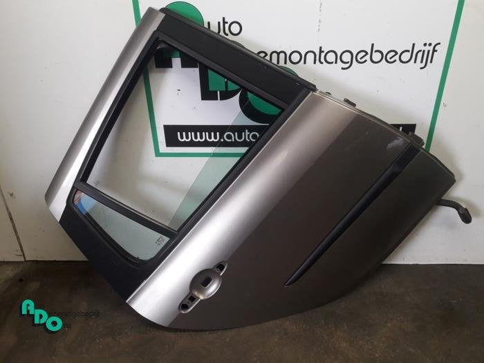 Portière 4portes arrière droite d'un Renault Clio (Clio 3, Autos : Pièces & Accessoires, Carrosserie & Tôlerie, Porte, Renault