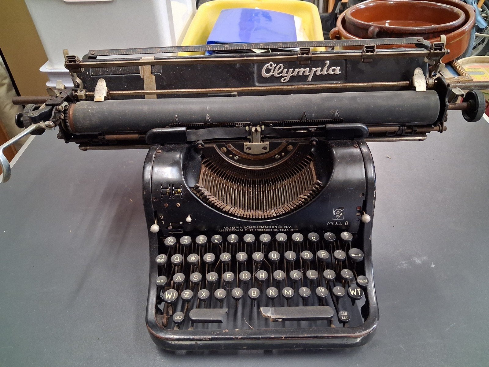 Oude Olympia typemachine, Enlèvement