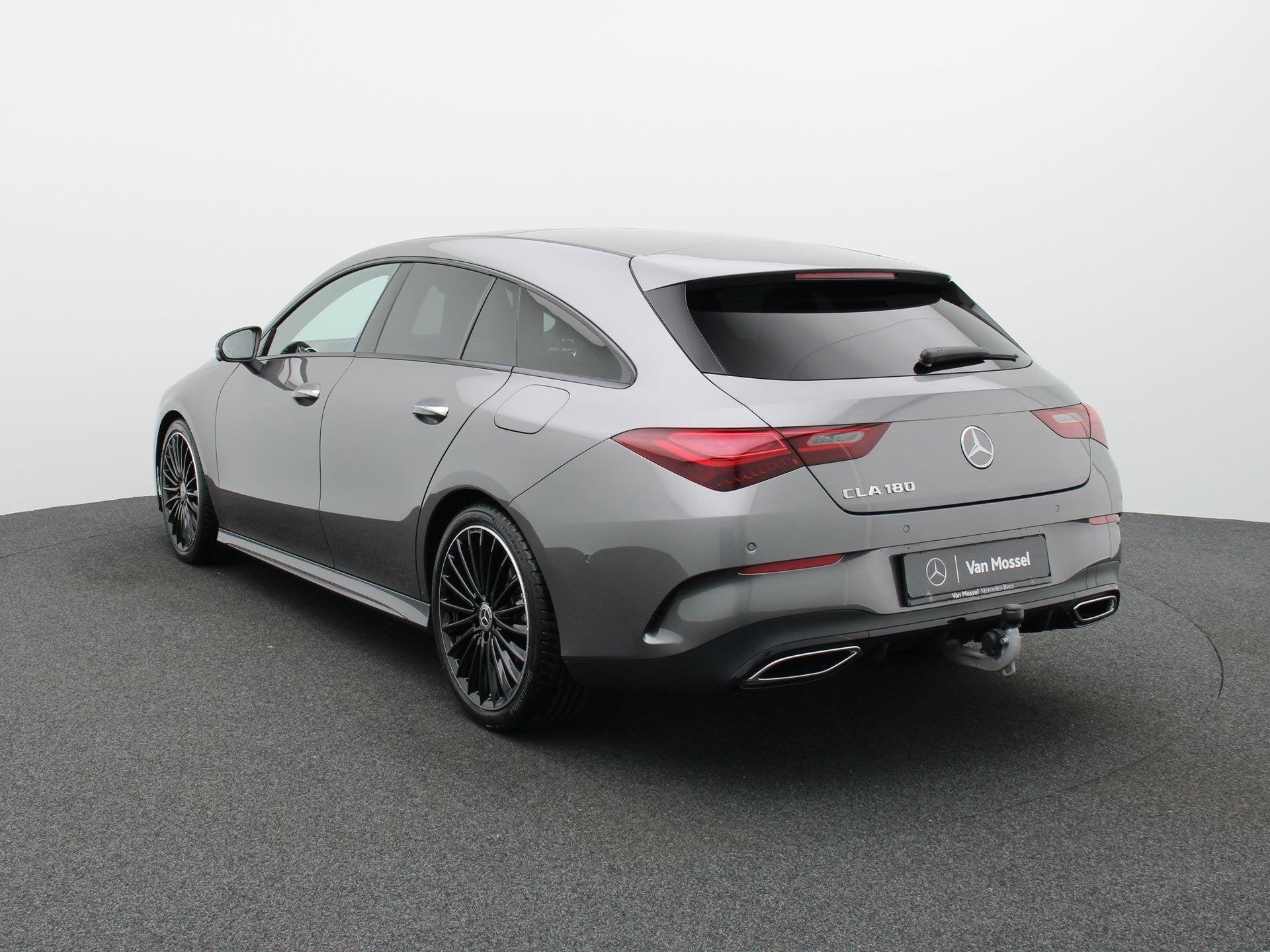 Mercedes-Benz CLA 180 Star Edition Shooting Brake + AMG + PA, Auto's, CLA, Stof, Gebruikt, Zwart