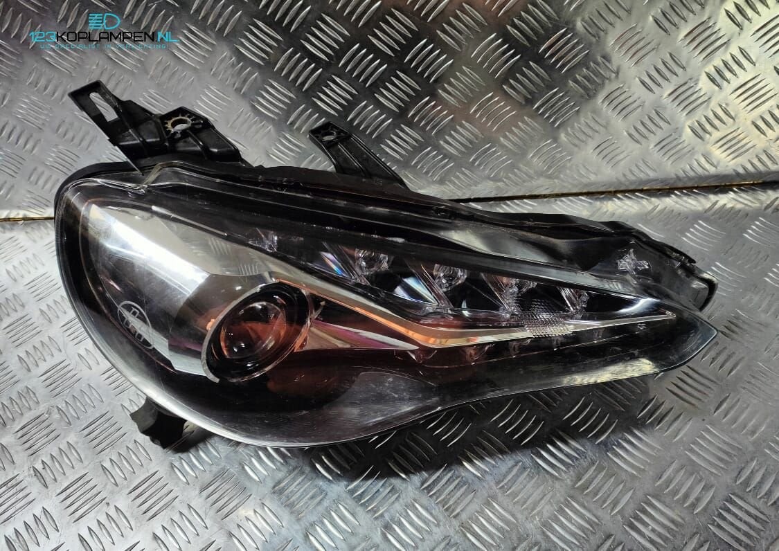 Toyota GT 86 Subaru BRZ Facelift Full Led Koplamp rechts, Gebruikt, -, Toyota, -