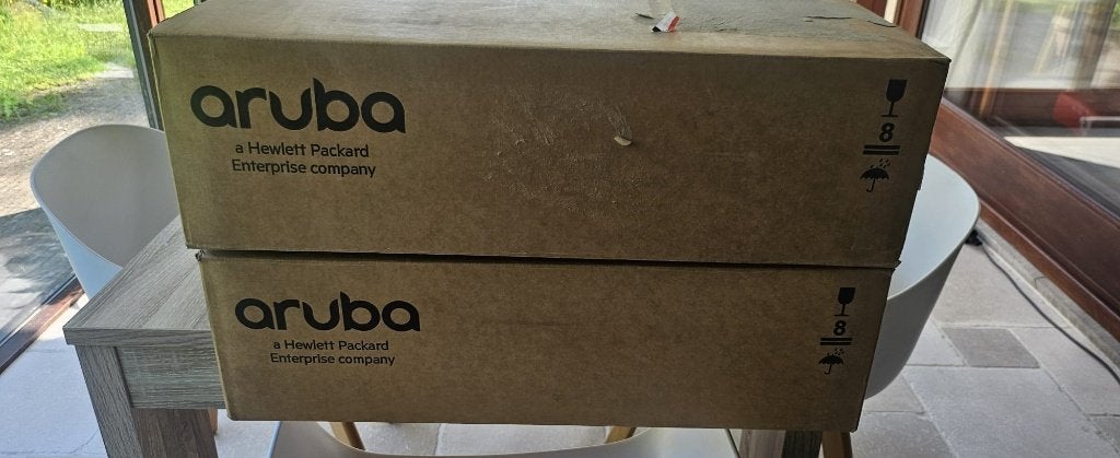 2x Aruba JL319A 2930M 24G 1-slot Switch –Nieuwe, Informatique & Logiciels, Commutateurs réseau, Neuf, Enlèvement ou Envoi