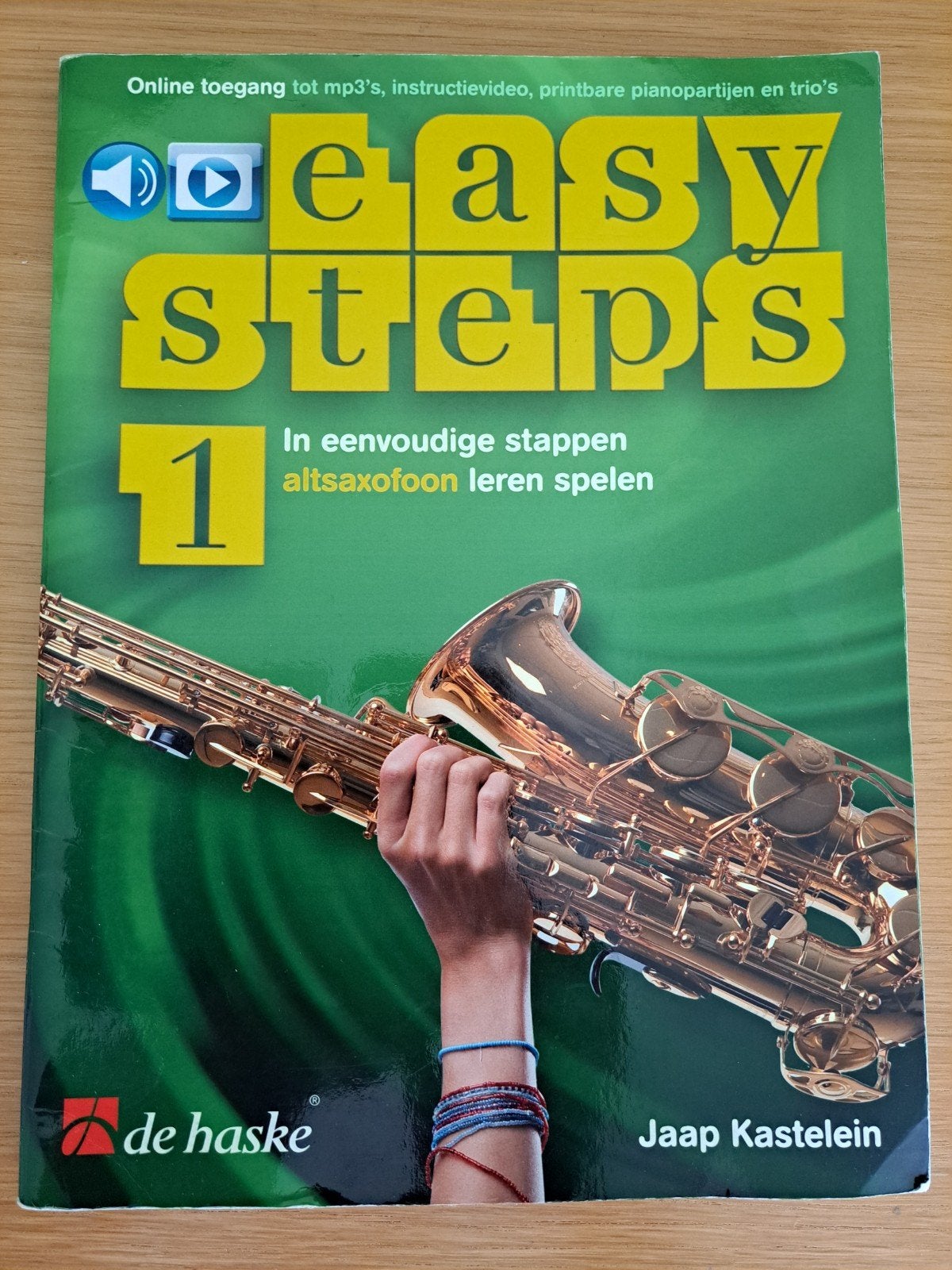 Muziekboek Easy steps voor altsaxofoon, Muziek en Instrumenten, Ophalen, Zo goed als nieuw, Saxofoon