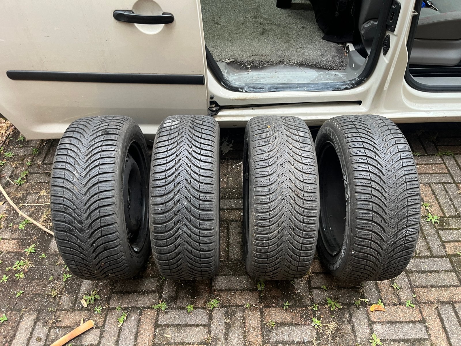 4x MICHELIN ALPIN A4 215/55 R16 – PNEUS HIVER + JANTES TÔLE, Pneus hiver, 16 pouces, Pneu(s), Enlèvement