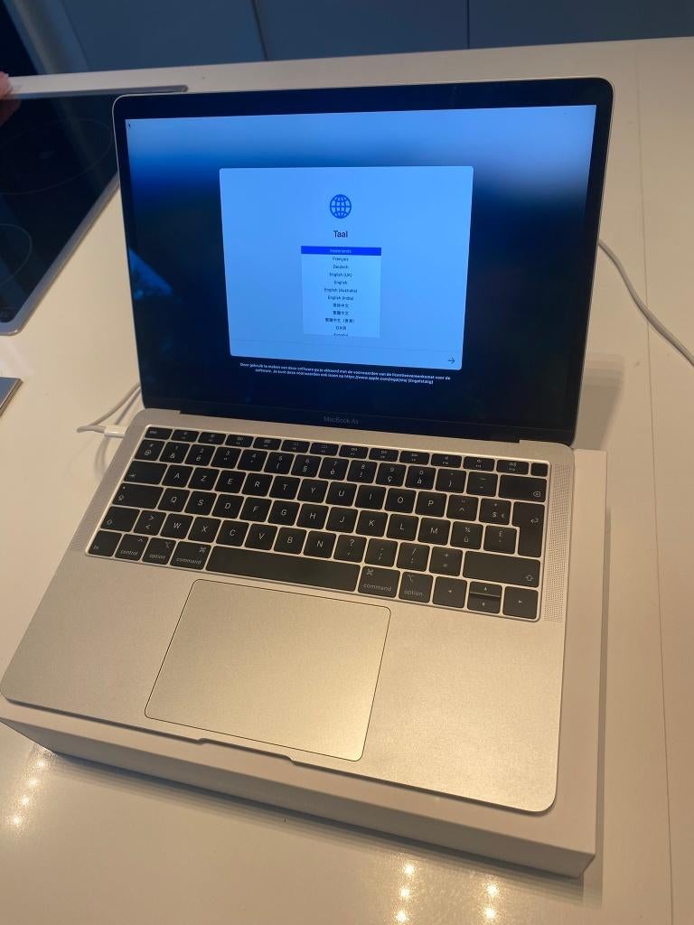 MacBook Air, Computers en Software, Apple Macbooks, Ophalen, 8 GB, 13 inch, Minder dan 2 Ghz