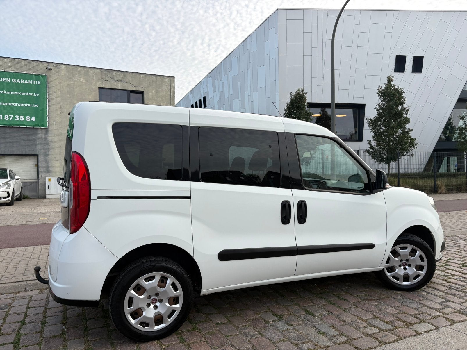 Fiat Doblo |12 Maanden Garantie | 121 Dkm | Benzine | 2015 |, Auto's, Voorwielaandrijving, 4 cilinders, Wit, 5 deurs
