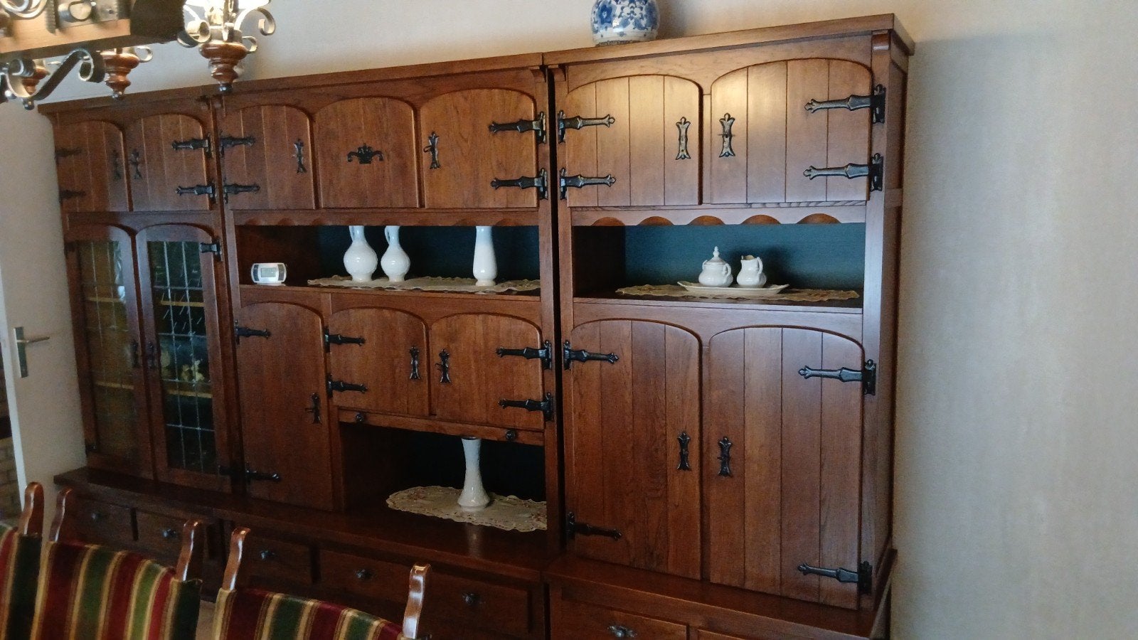 Wandkast, Ophalen, Eikenhout