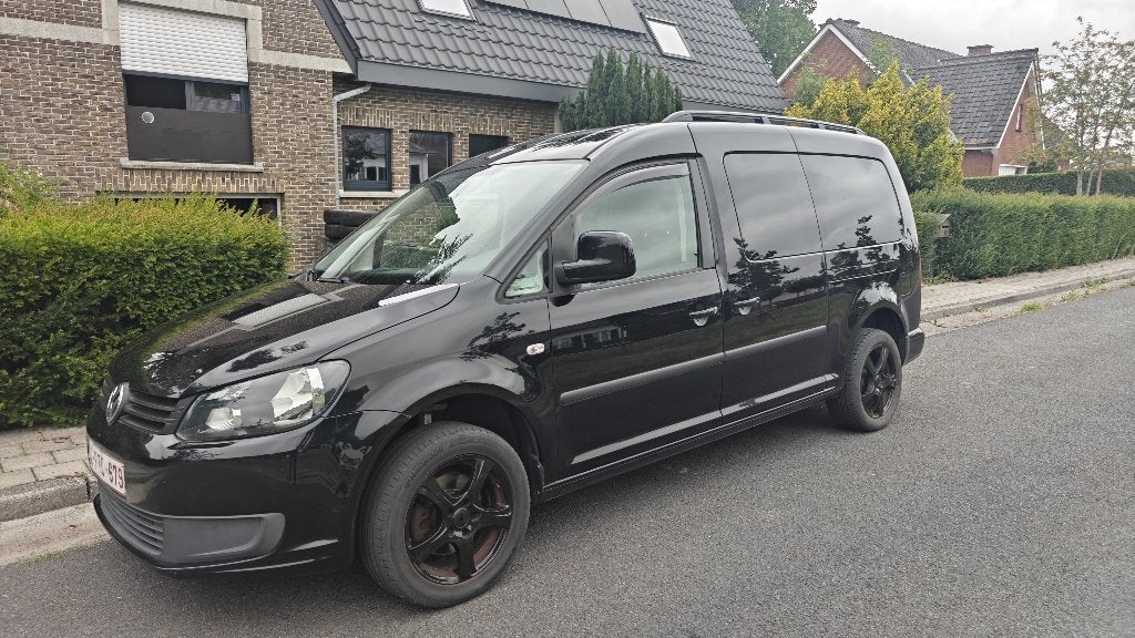 Volkswagen Caddy 1.6 CR TDI – lichte vracht – 5 zitplaatsen, Voorwielaandrijving, Euro 5, 4 cilinders, Zwart