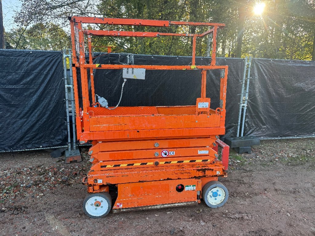 Skyjack SJ3219 Schaarlift 8m, Doe-het-zelf en Bouw, Ophalen, Elektrisch