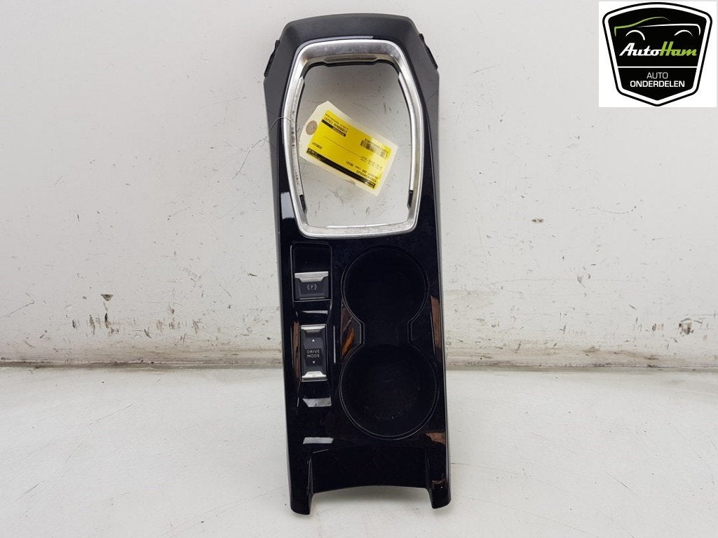 CONSOLE CENTRALE Peugeot 208 II (UB / UH / UP) (01-2019/-), Utilisé, Peugeot