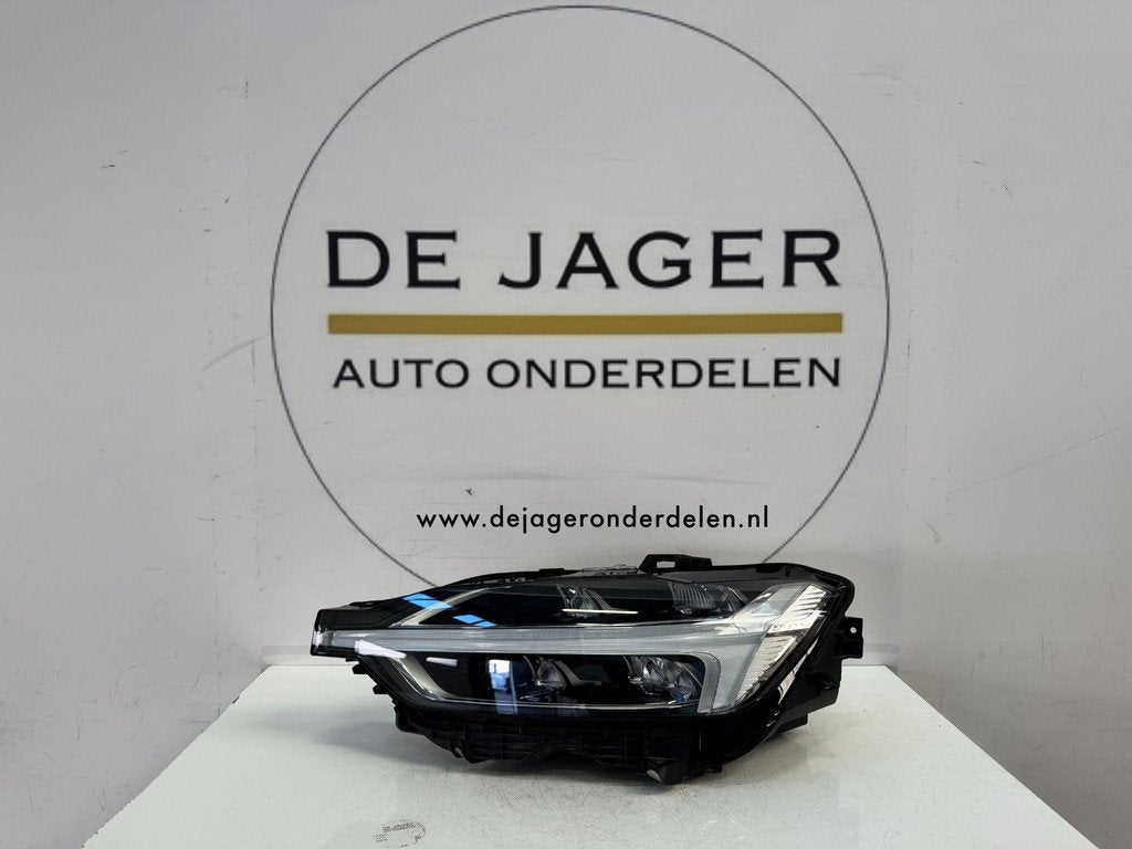 VOLVO XC60 2 VOL LED LHD KOPLAMP LIENS 31655229, Gunnar Engellaus vag 8
405 31  Gothenburg, SE, Info@volvocars.com, Volvo Car Corporation