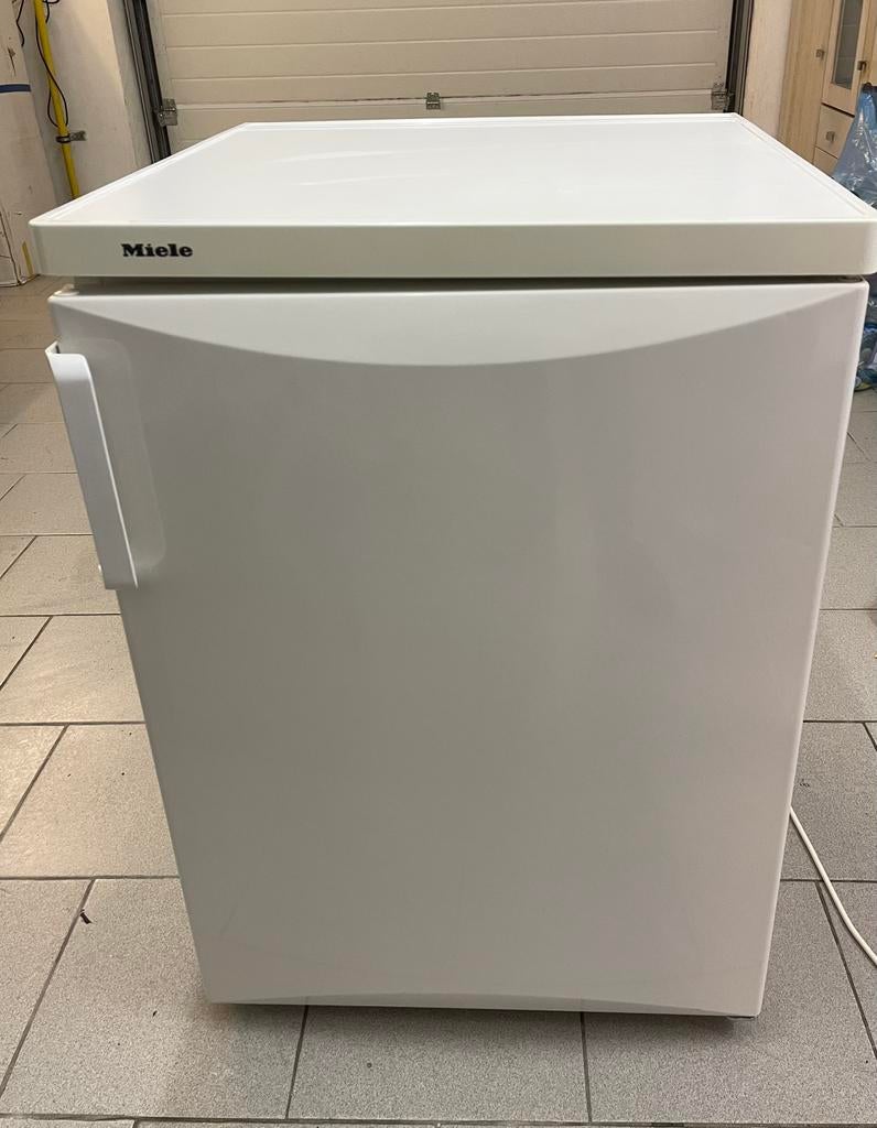 Koelkast Miele met vriesvak 40€, Elektronische apparatuur, Ophalen, Zo goed als nieuw