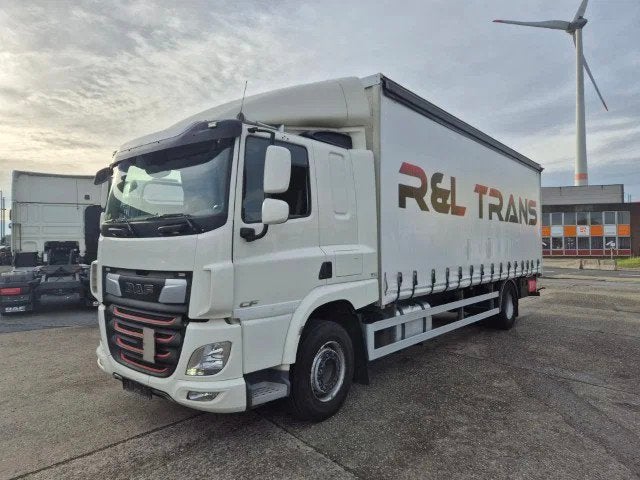 DAF CF 320 FA (bj 2019), Auto's, Automaat, Achterwielaandrijving, Euro 6, Wit