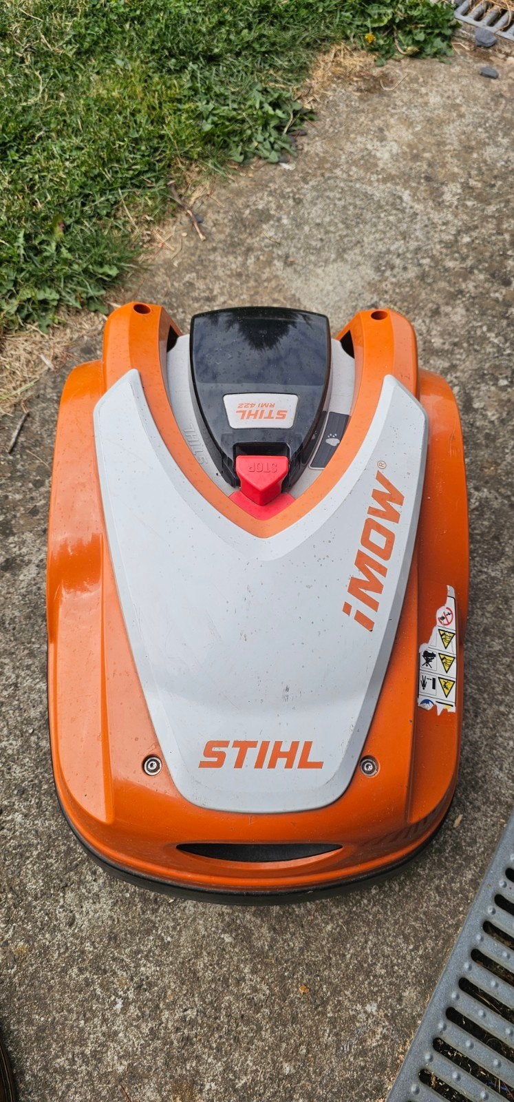 Robotmaaier Stihl iMOW rmi 422, Tuin en Terras, Robotmaaiers, Ophalen of Verzenden