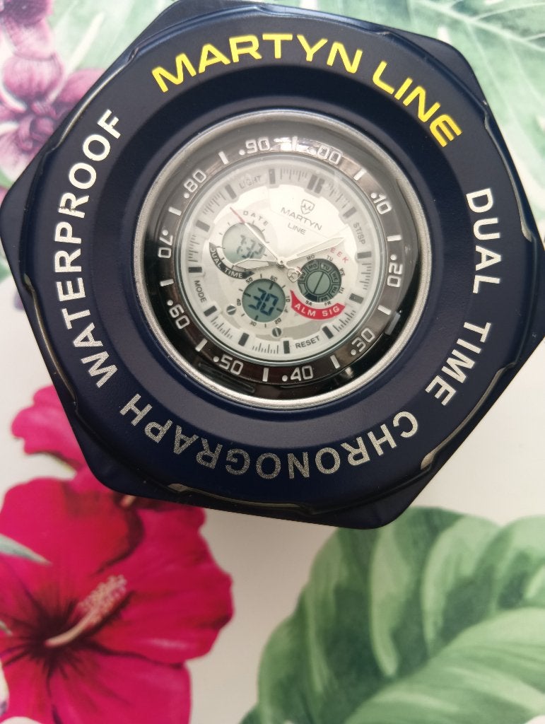Nieuw Martyn Line-horloge, Handtassen en Accessoires, Staal, Staal, Polshorloge, Nieuw