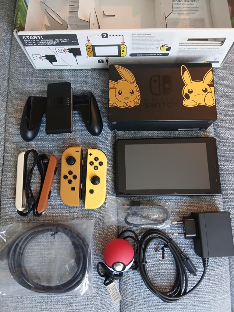 Nintendo Switch édition Pokemon, Consoles de jeu & Jeux vidéo, Consoles de jeu | Nintendo Switch, Enlèvement