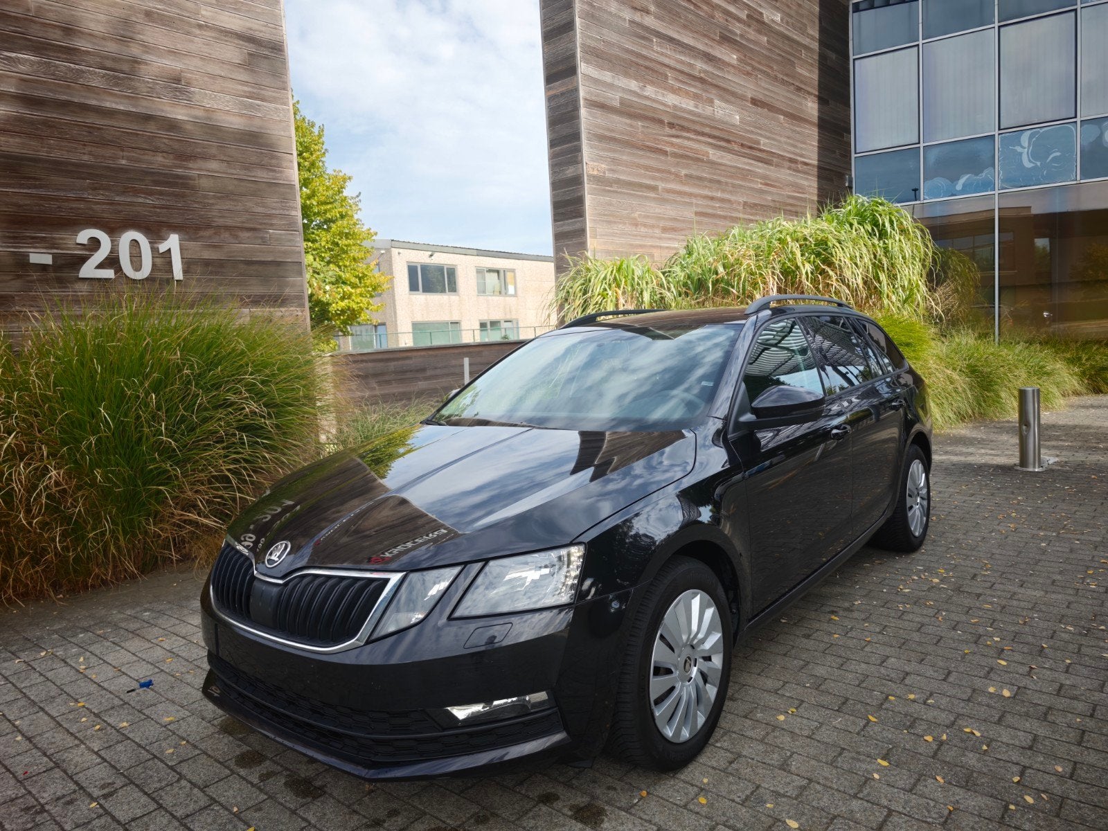 Skoda Octavia / année 2019/ essence / boîte automatique 

An, Autos, https://public.car-pass.be/vhr/2ddf17ca-4497-4123-b031-e12a678e2ac6