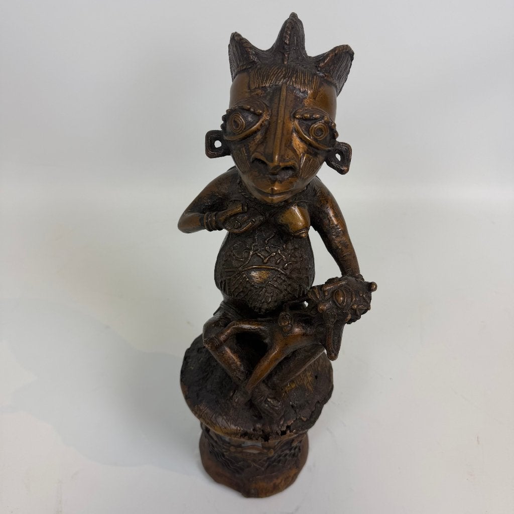 Tikar-bronzen beeld van een zwangere vrouw met zuigeling, Antiek en Kunst, Ophalen of Verzenden, Brons, 20 - 50 cm, Beeld