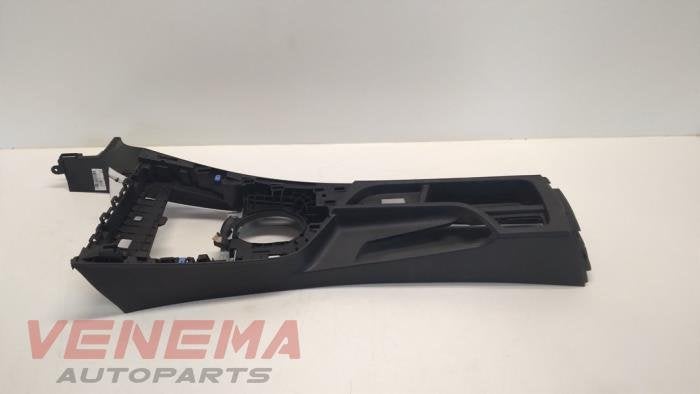 Console centrale d'un BMW 1-Serie, Autos : Pièces & Accessoires, -, 3 mois de garantie, Utilisé, -