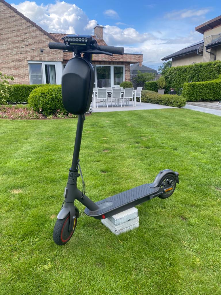 Xiaomi pro 2, Fietsen en Brommers, Steps, Zo goed als nieuw, Elektrische step (E-scooter), Ophalen