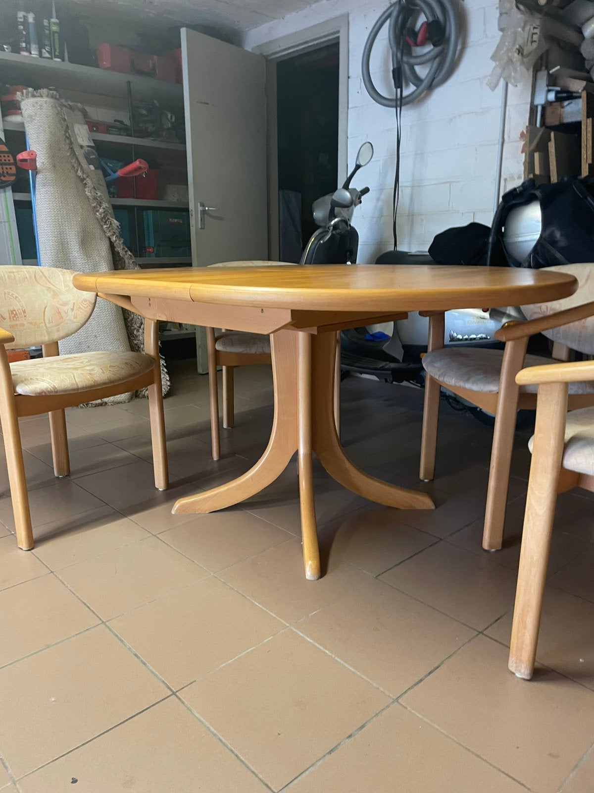Tafel + stoelen, Tuin en Terras, Ophalen, Zo goed als nieuw