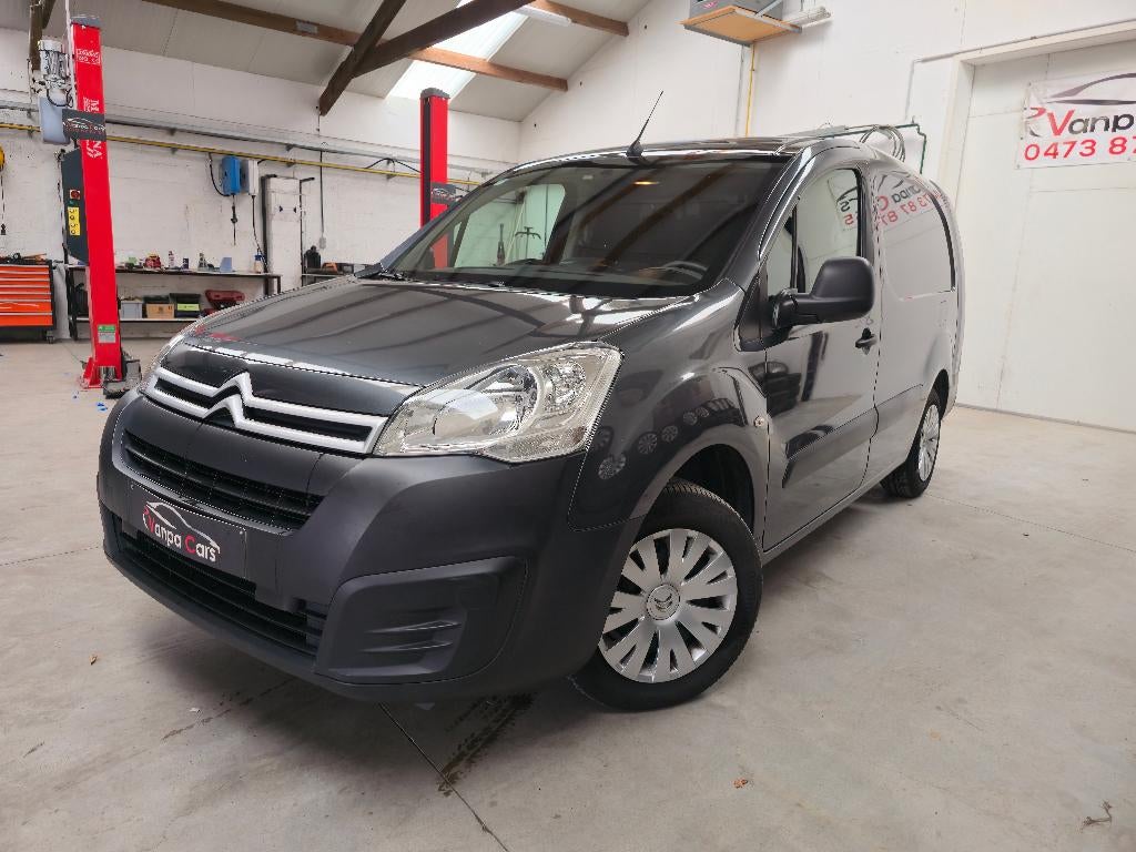 ⭐ Citroen Berlingo L2 - Trekhaak - Navi - Carplay - Camera, Autos, Essai à domicile, Entreprise, Boîte manuelle, Entretenue par le concessionnaire