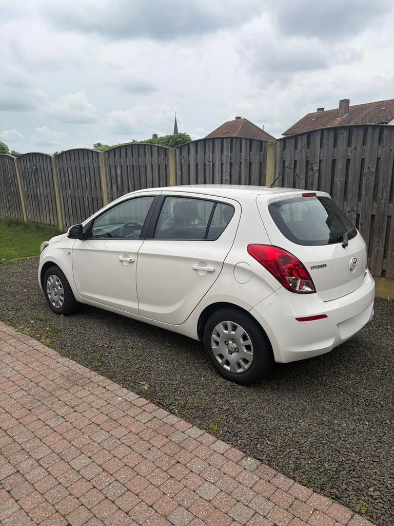 Hyundai i20 Crdi 1.1, Euro 5, Wit, Particulier, Te koop