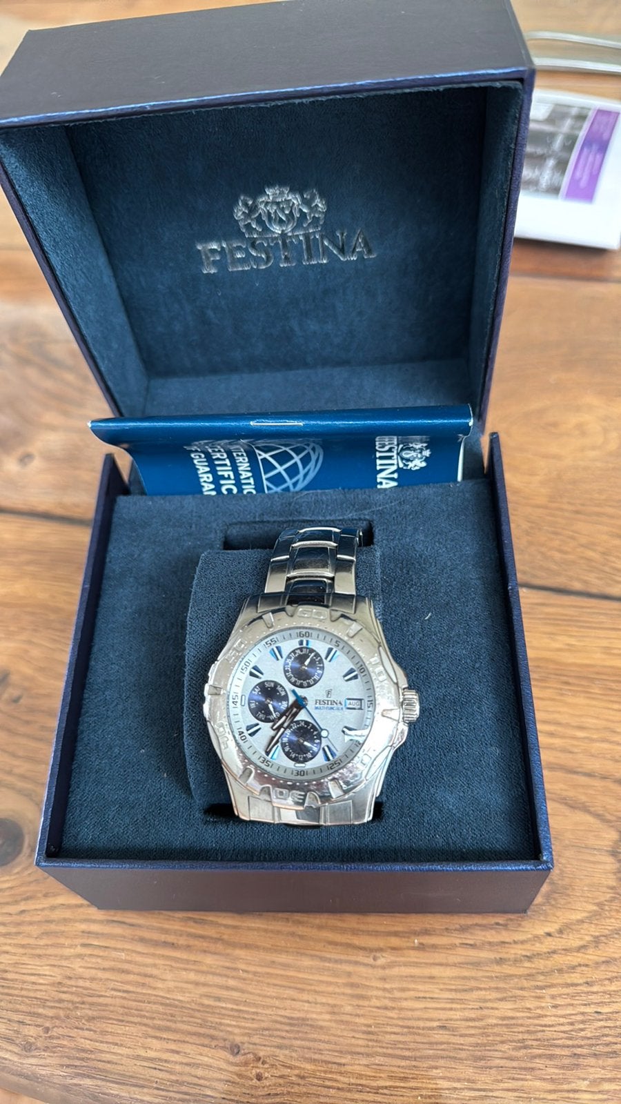 Festina, Ophalen, Zo goed als nieuw