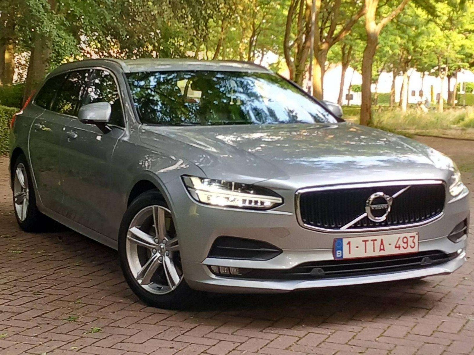 Volvo V90 2.0 T4 Momentum Geartronic(EURO 6d-TEMP), 1716 kg, 158 g/km, Euro 6, 4 cilinders