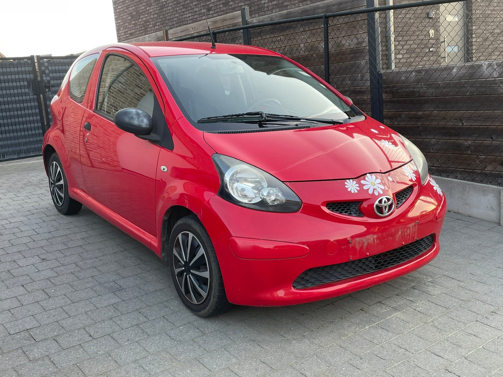 Toyota Aygo, Autos, Toyota, Rouge, Achat, Boîte manuelle, Particulier