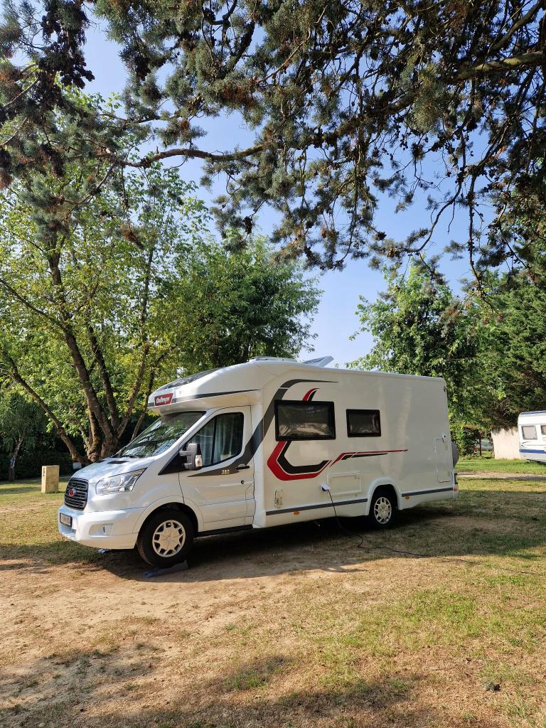 Challenger Quartz 380 2020 – 20.000km – Parfait état !, Caravans en Kamperen, Mobilhomes, Koelkast, Ford, 7 tot 12 maanden geleden