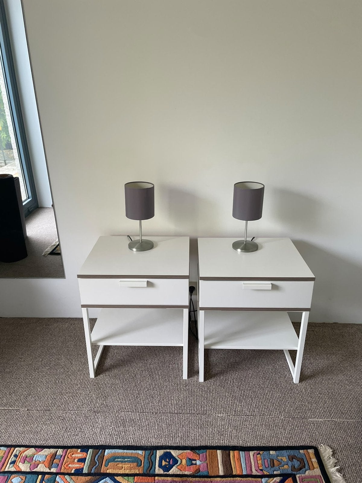2 x IKEA TRYSIL nachtkastje + 2 lampen, Ophalen of Verzenden, Zo goed als nieuw, 45 tot 65 cm, Minder dan 55 cm