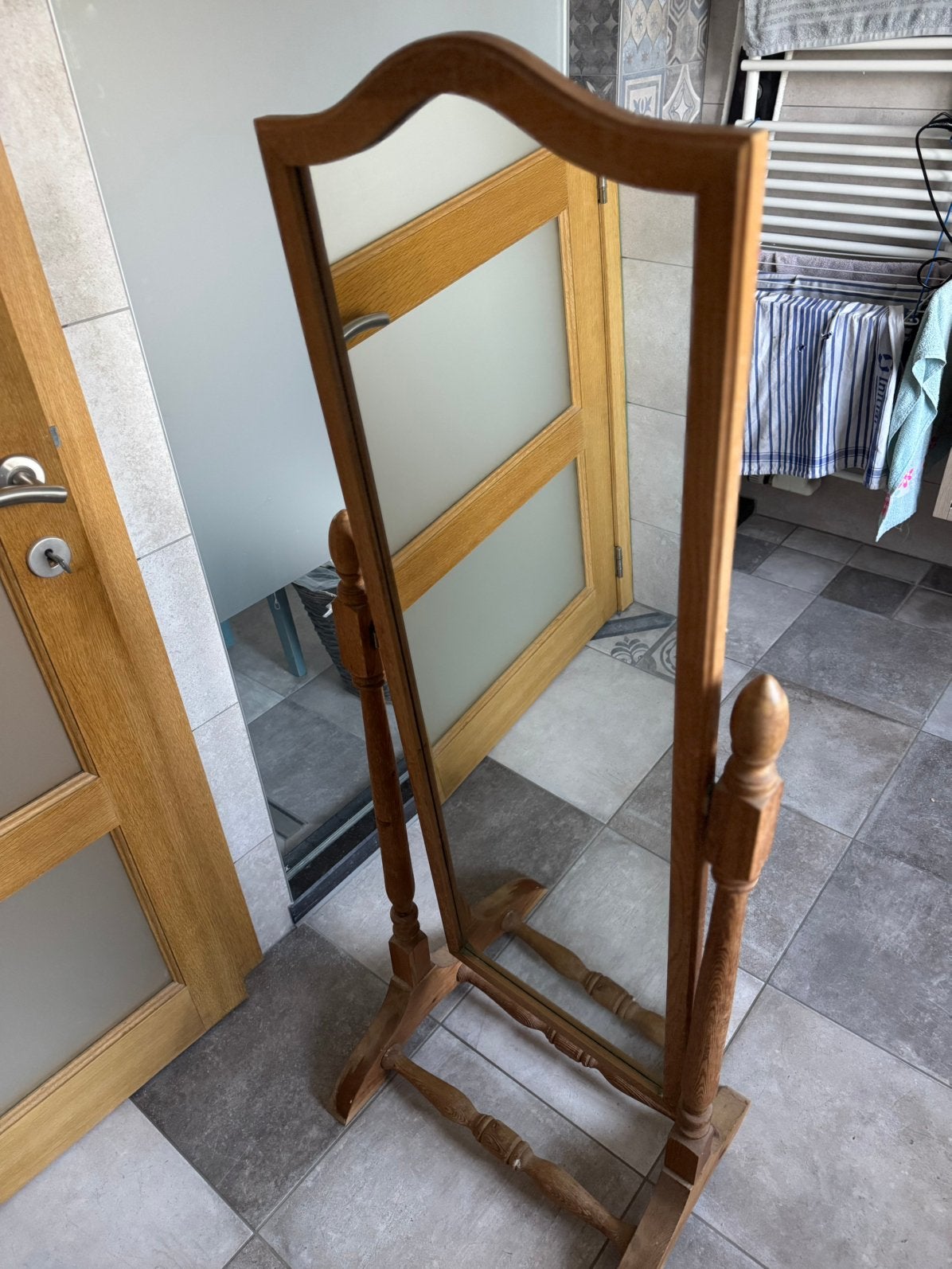 Miroir, Antiquités & Art, Enlèvement