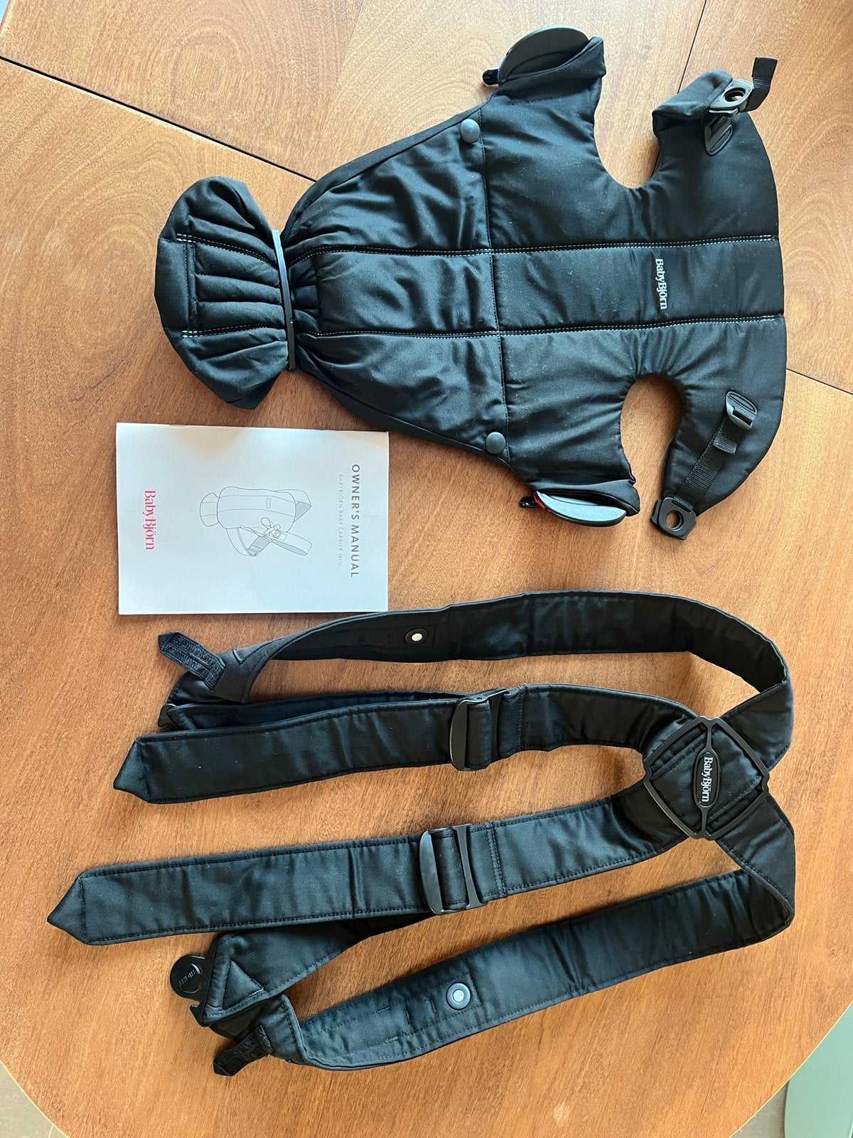 Porte-bébé • Babybjörn Carrier Mini, Enfants & Bébés, Neuf, Porte-bébé, Enlèvement ou Envoi, Ventre