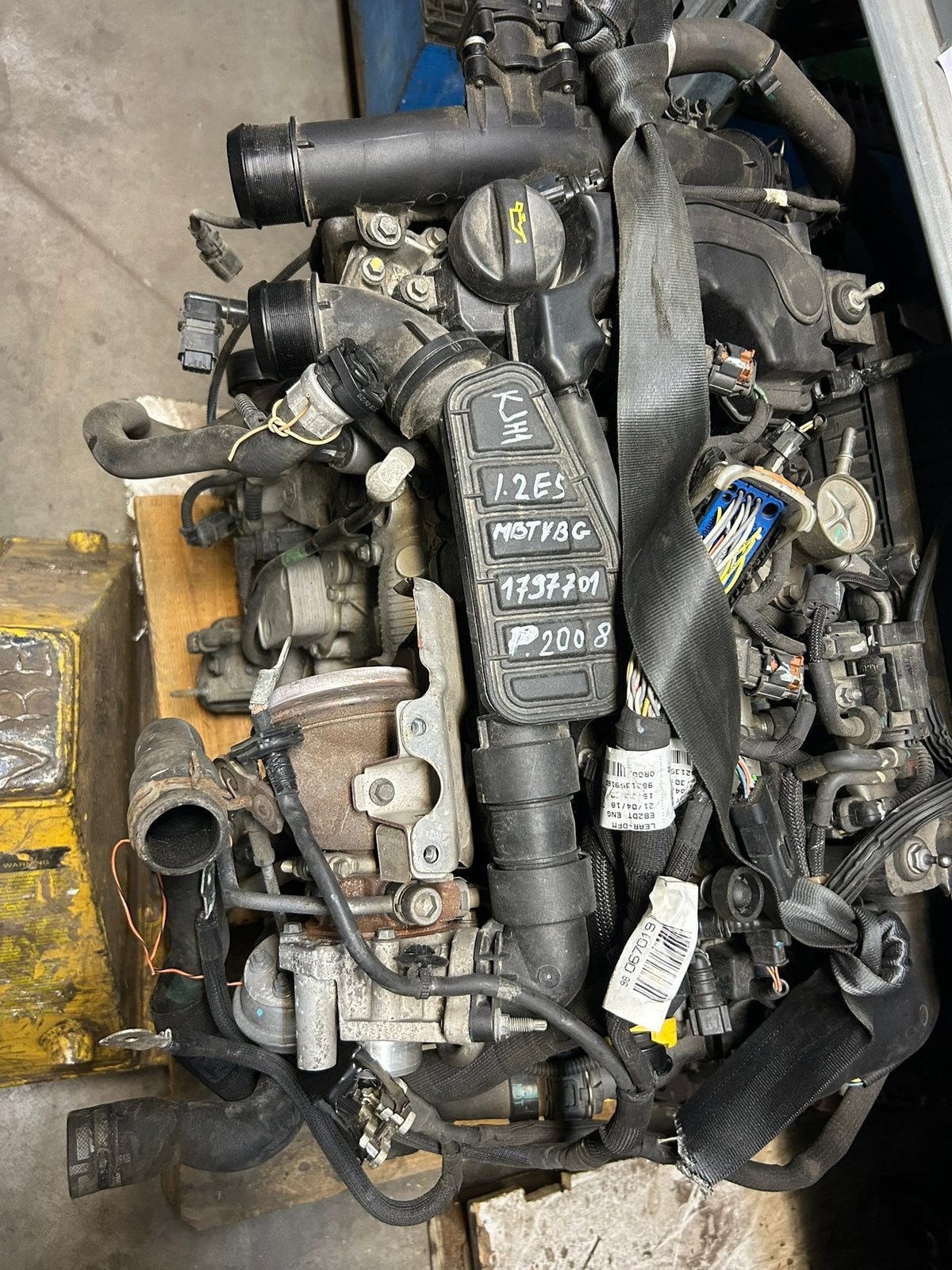 Moteur peugoet citroen essence model avec turbo 1.2cc, Enlèvement