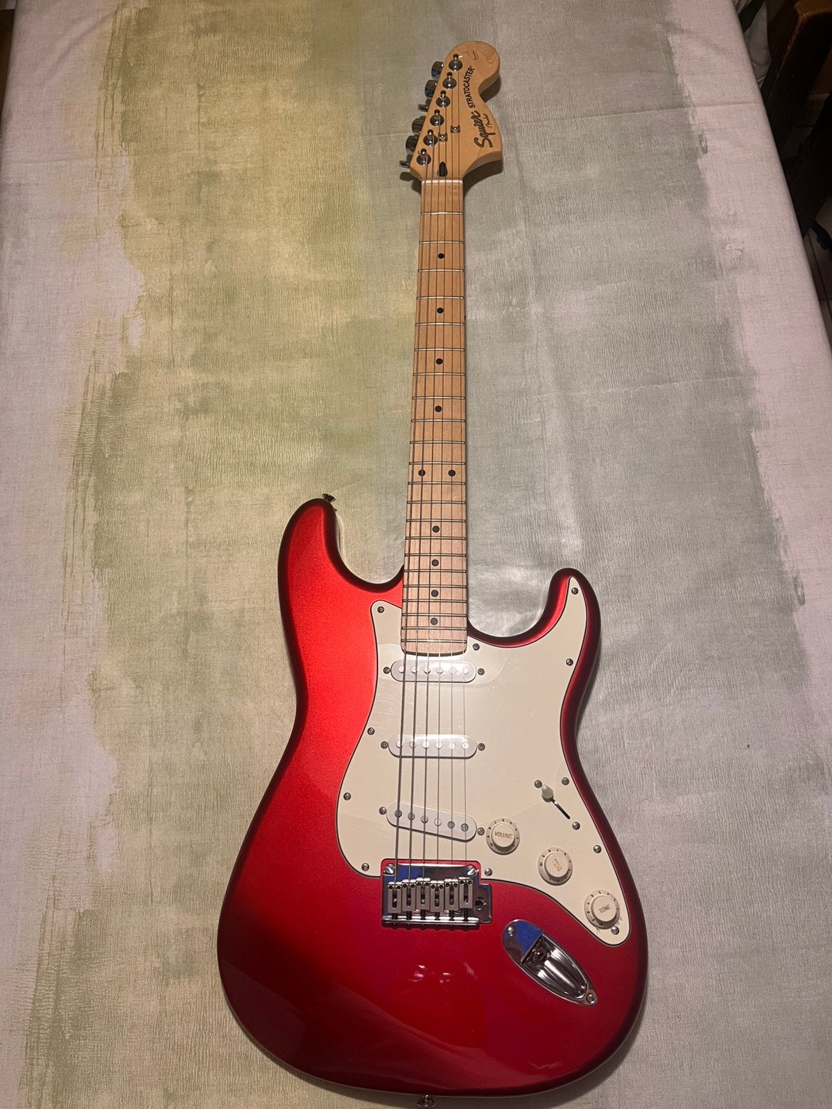 Elektrische gitaar + zak + amp (contact via chat aub), Muziek en Instrumenten, Ophalen, Zo goed als nieuw, Gitaar
