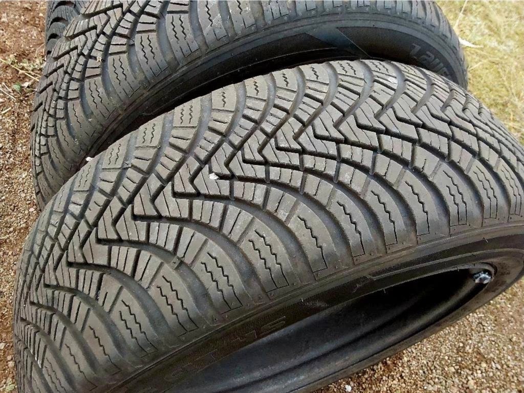 Pneus hiver 185/55-15 d'une Skoda, entraxe 5x100, Autos : Pièces & Accessoires, 15 pouces, Pneus et Jantes, Pneus hiver, 185 mm