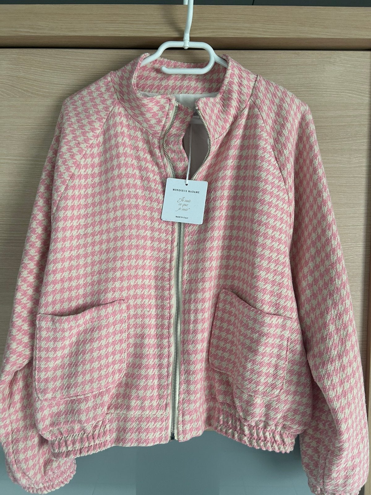 Jas wit en roze van Mondieux Madame, Enlèvement, Neuf, Rose