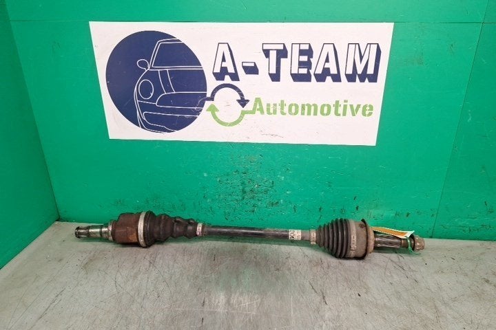 AANDRIJFAS LINKS VOOR Toyota Yaris III (P13), Gebruikt, Kundenbetreuung@toyota.de, Toyota, Toyota-Allee 2
50858  Köln, DE